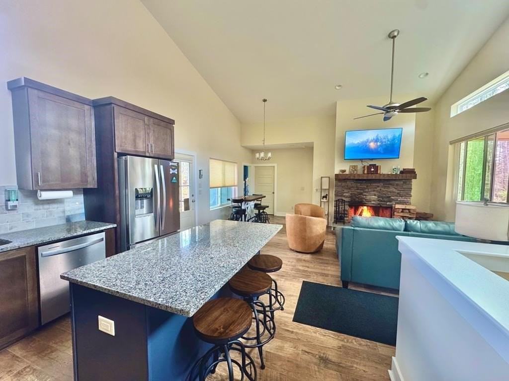 1001 Sunset Rd - Photo 6 of 19