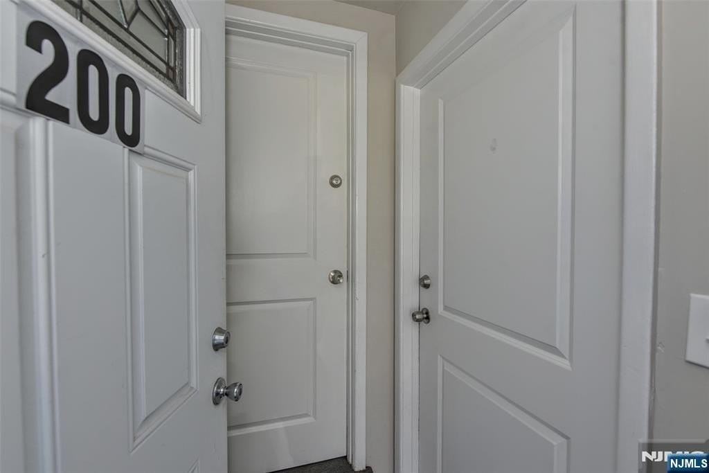 200 Prospect Ave - Photo 3 of 29