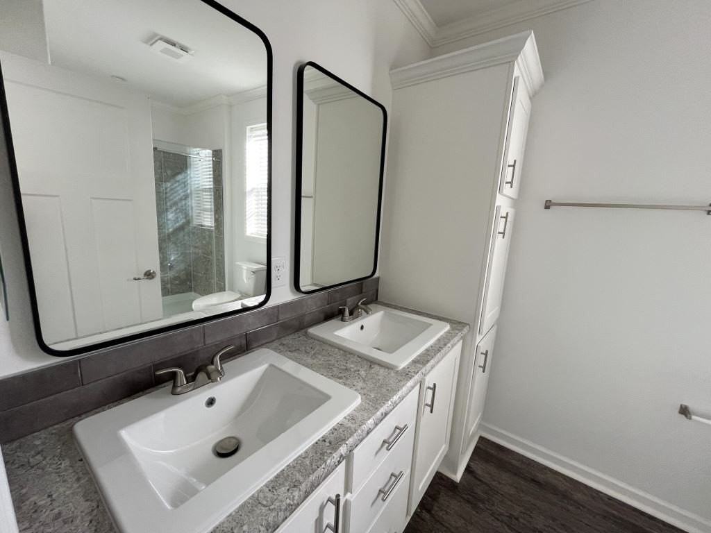 1033 Vervain Dr #1033E - Photo 3 of 20