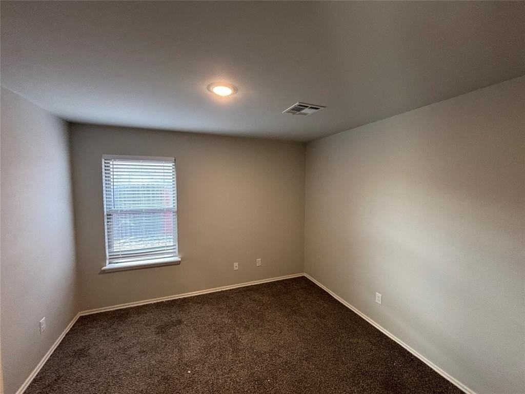 8814 Sw 45th St - Photo 5 of 11