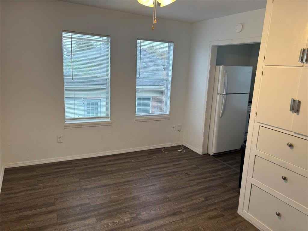 1840 Nw 12th St - Photo 5 of 8