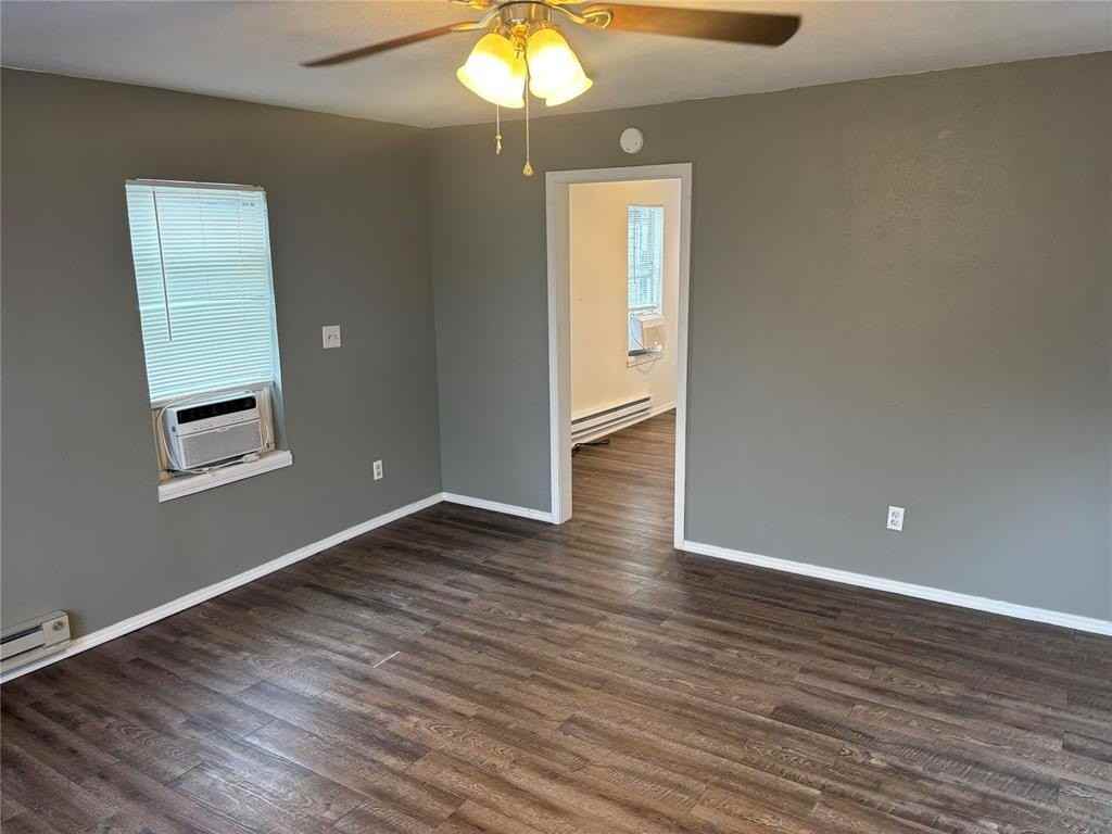 1840 Nw 12th St - Photo 6 of 8