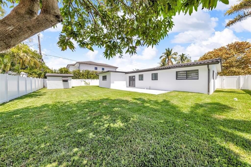 3231 Ne 27th Ter - Photo 7 of 41