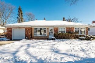 32348 Linderman Ave - Photo 1 of 1