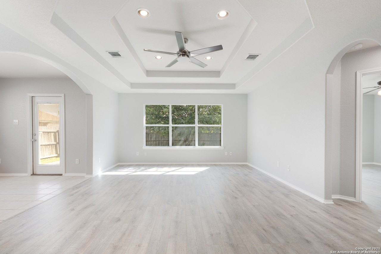 3738 Grissom Br - Photo 6 of 32