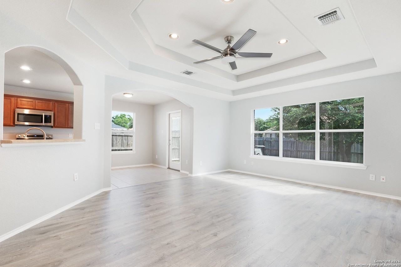 3738 Grissom Br - Photo 7 of 32