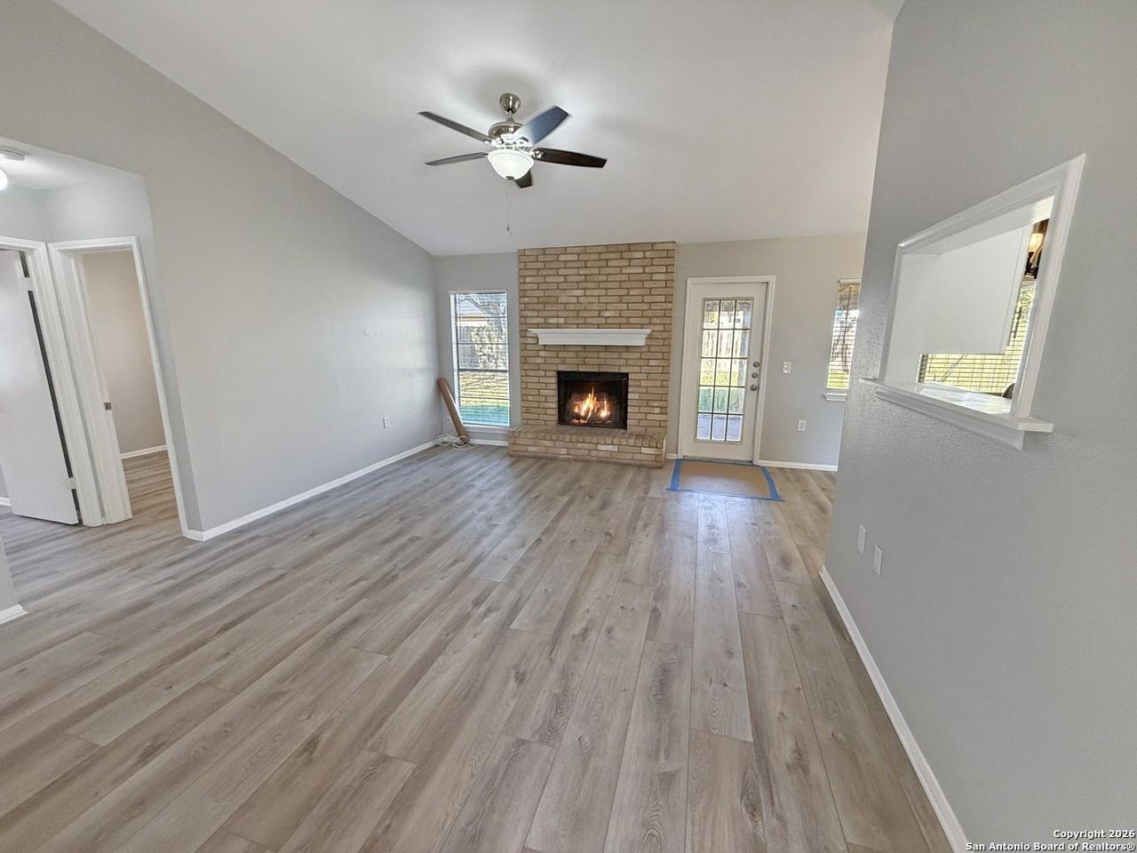 9371 Lands Point St - Photo 3 of 19