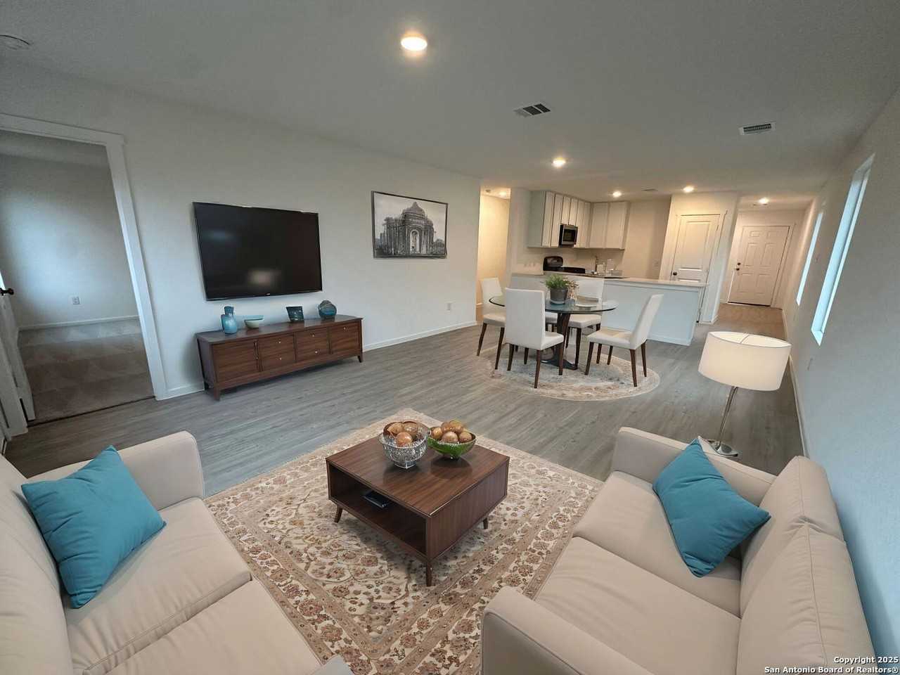 14757 Trent Lndg - Photo 2 of 15