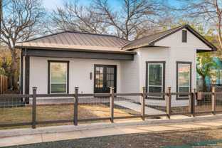 1219 N Olive St - Photo 1 of 1