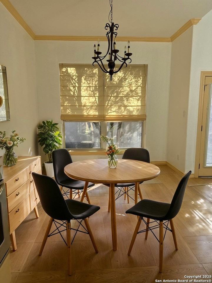 18906 Las Vistas - Photo 5 of 34