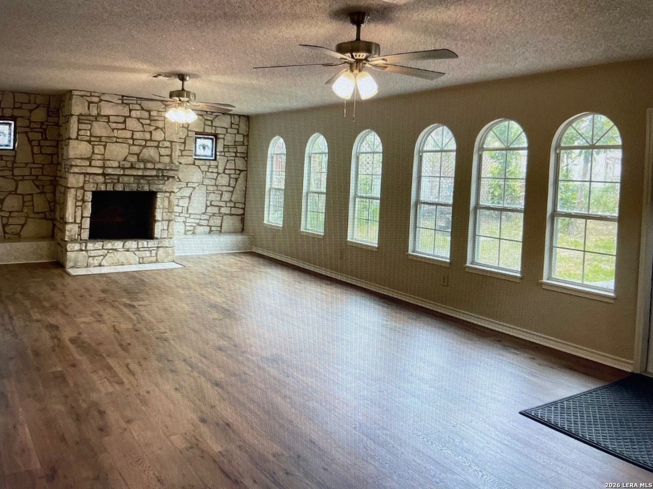 411 Future Dr - Photo 2 of 10