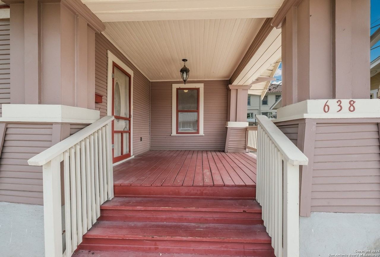 638 Cedar St - Photo 5 of 26