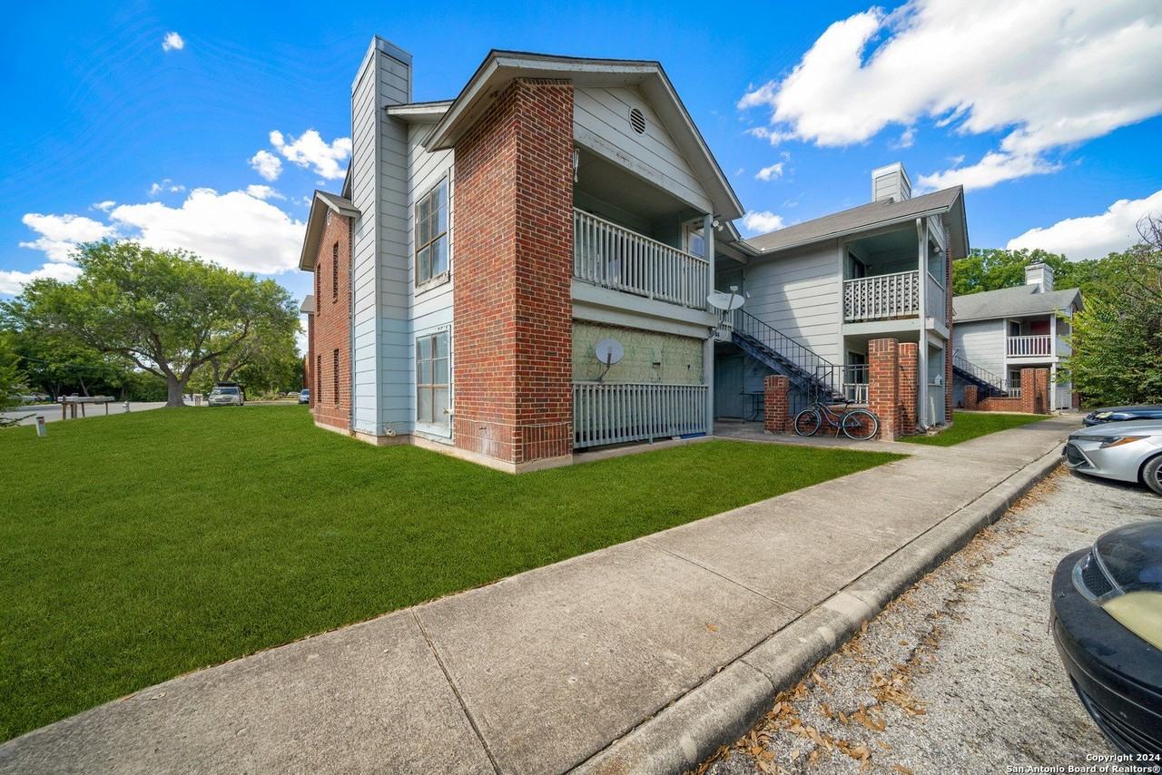 818 Station St Apt 3 #3 - Photo 2 of 25