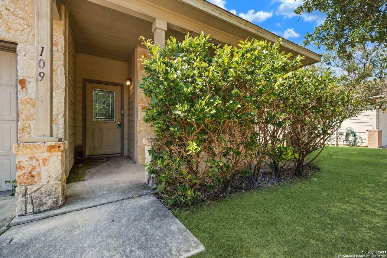 109 Stampede Rnch - Photo 4 of 33