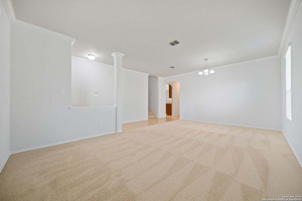 109 Stampede Rnch - Photo 7 of 33