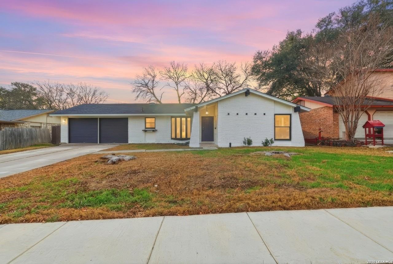 6026 Patrick Henry St