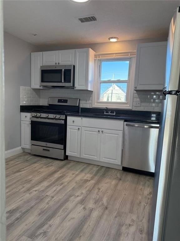 14 Saratoga Ave Apt 3 #3 - Photo 6 of 16