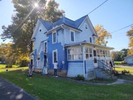 featured image of 13 W High St #1