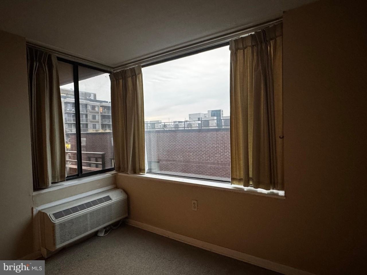 2141 P St Nw #705 - Photo 7 of 20