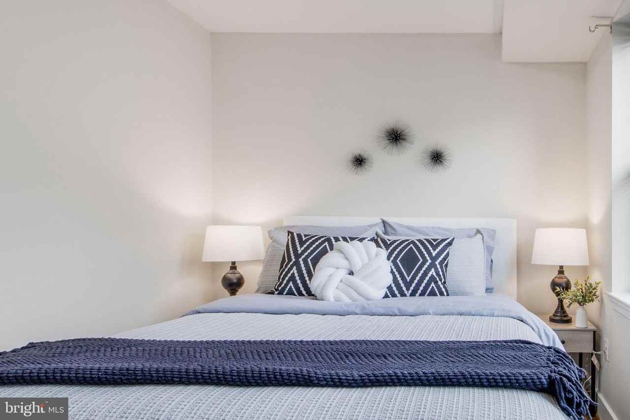 417 18th St Ne Apt 101 #101 - Photo 5 of 50