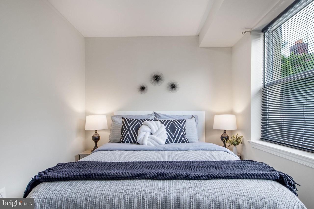 417 18th St Ne Apt 101 #101 - Photo 6 of 50