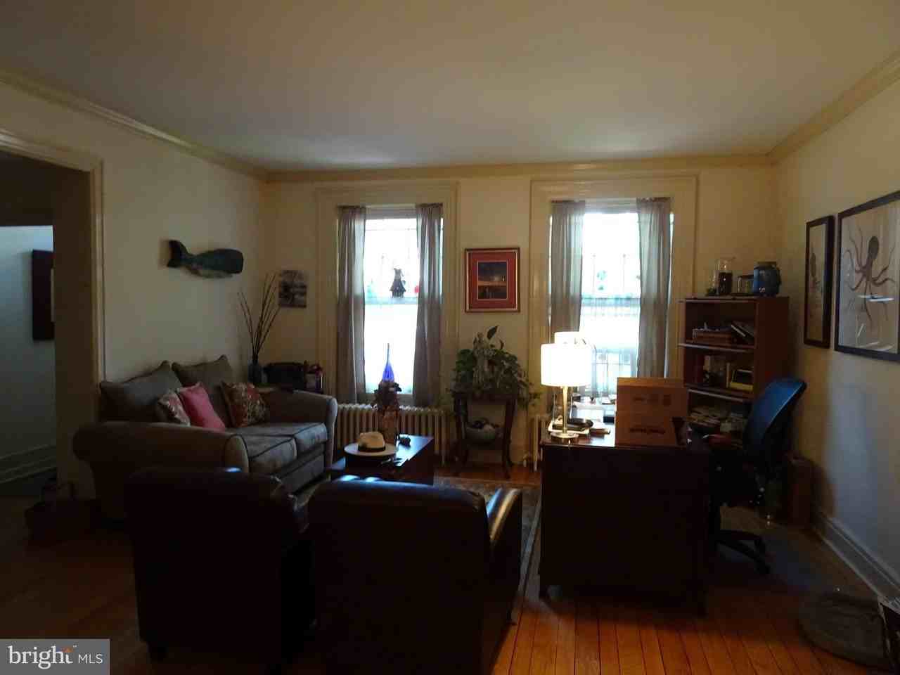 411 Delaware St Unit A #A - Photo 4 of 26