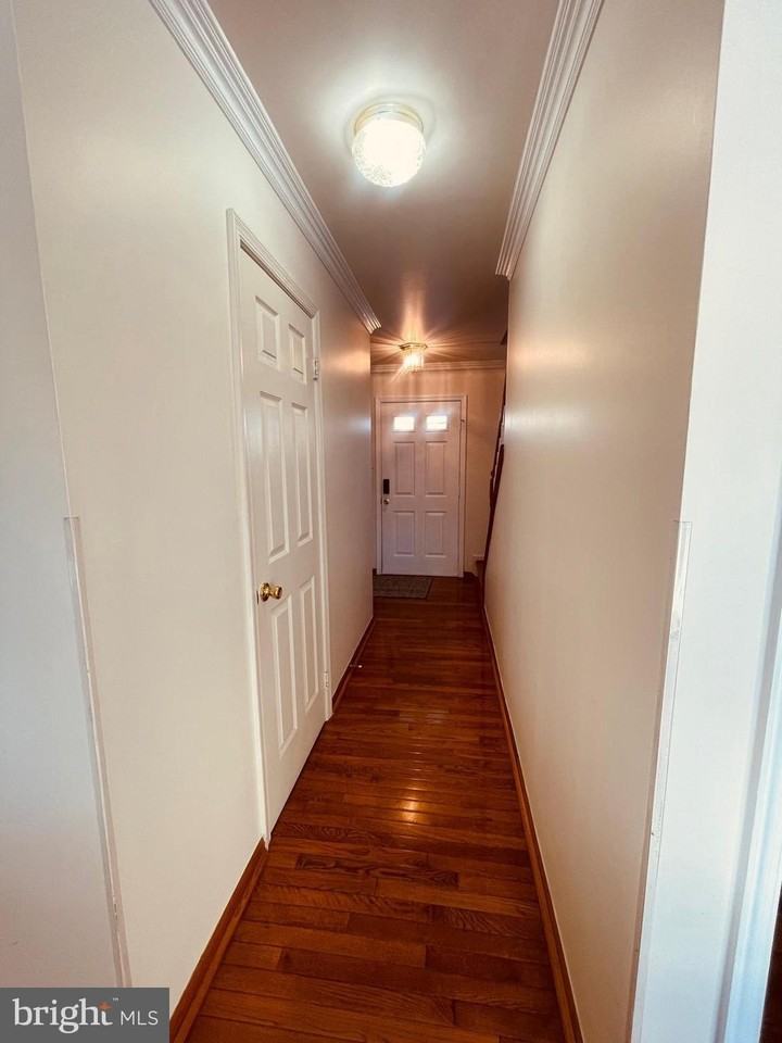 404 Navaho Dr - Photo 4 of 44