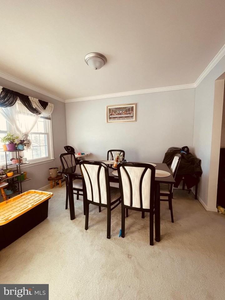 404 Navaho Dr - Photo 7 of 44