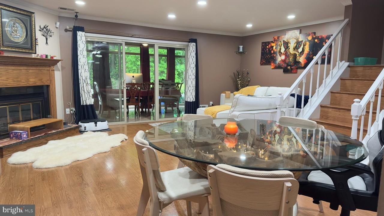 13 Devon Ct - Photo 6 of 18