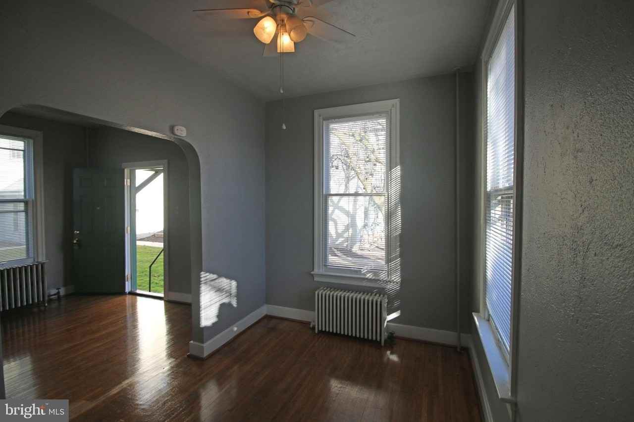 12 S Filbert St #A15 - Photo 3 of 18