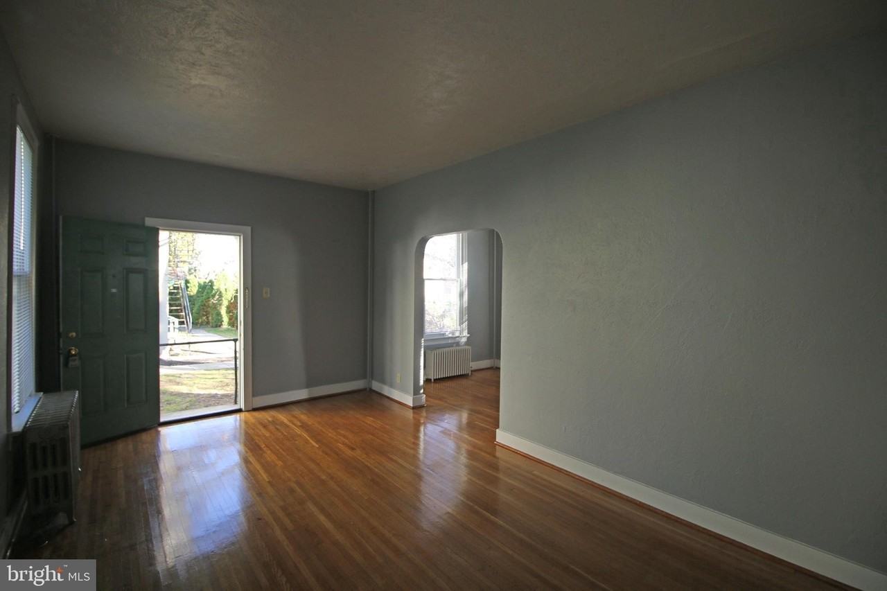 12 S Filbert St #A15 - Photo 4 of 18