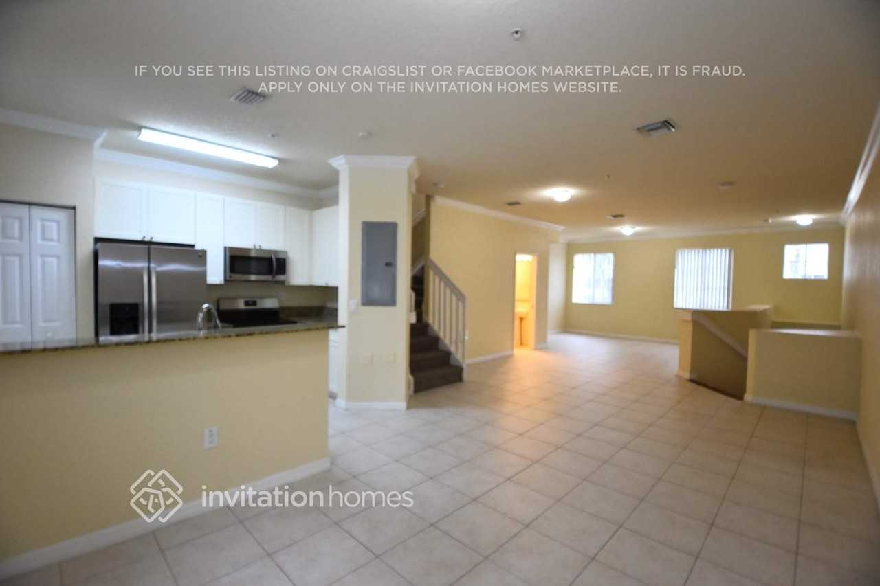 5030 Sw 126th Ave #225 - Photo 4 of 13