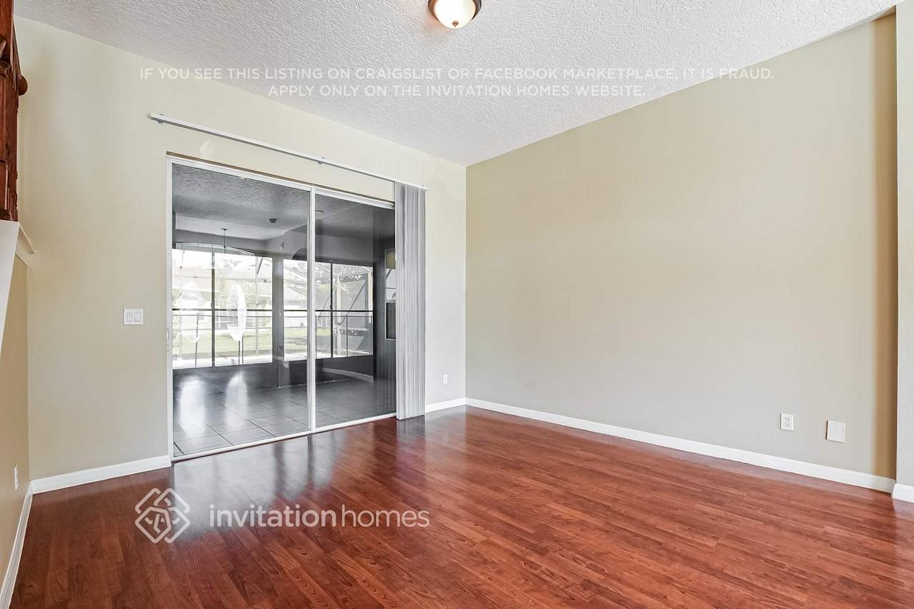 339 Highbrooke Blvd - Photo 5 of 18