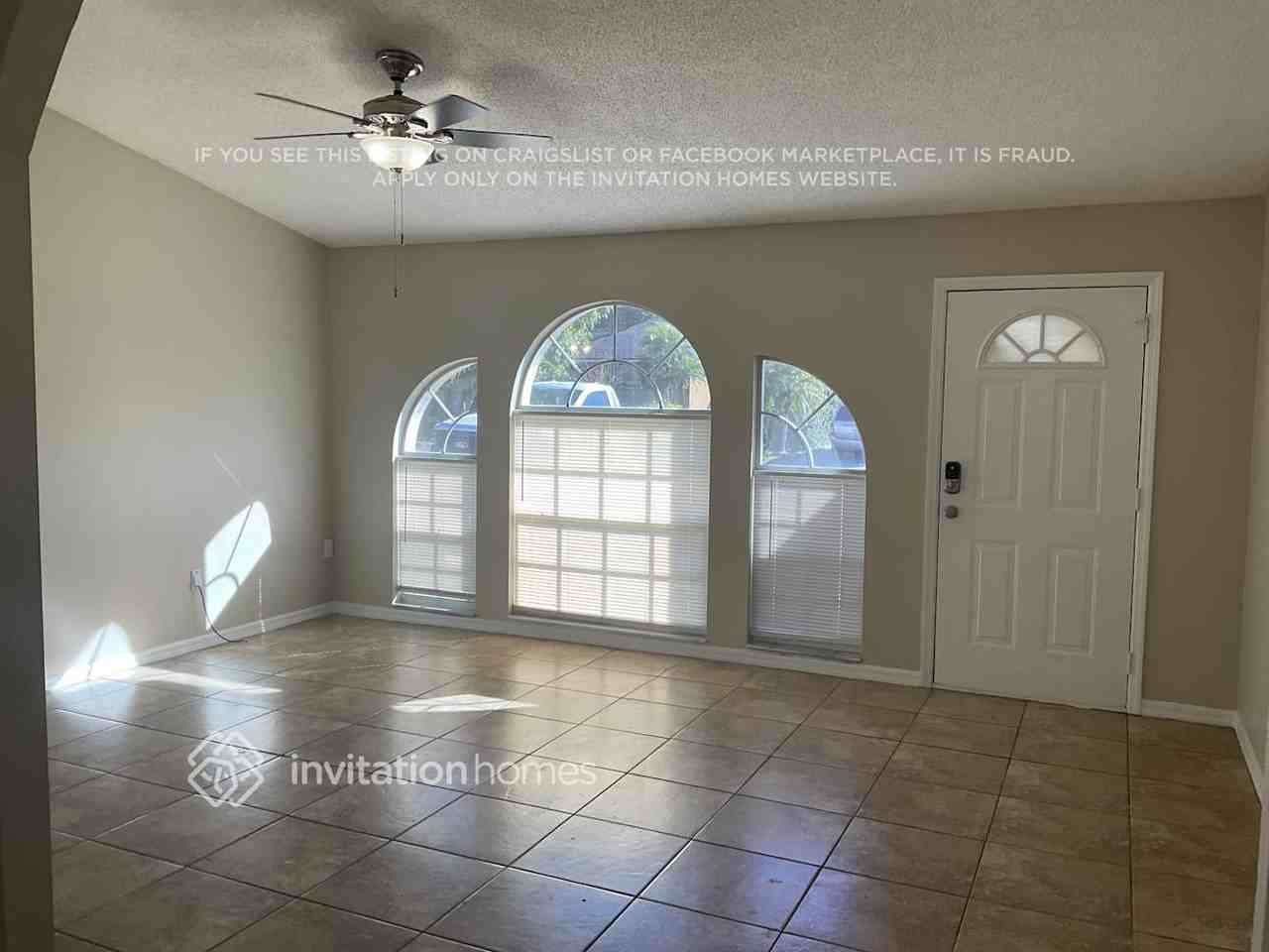 335 Lake Daisy Loop - Photo 2 of 12