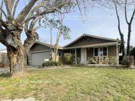 featured image of 231 N West St