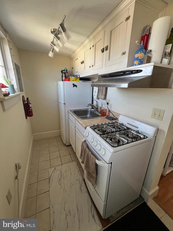 1311 Sunken Rd Unit A #A - Photo 4 of 9