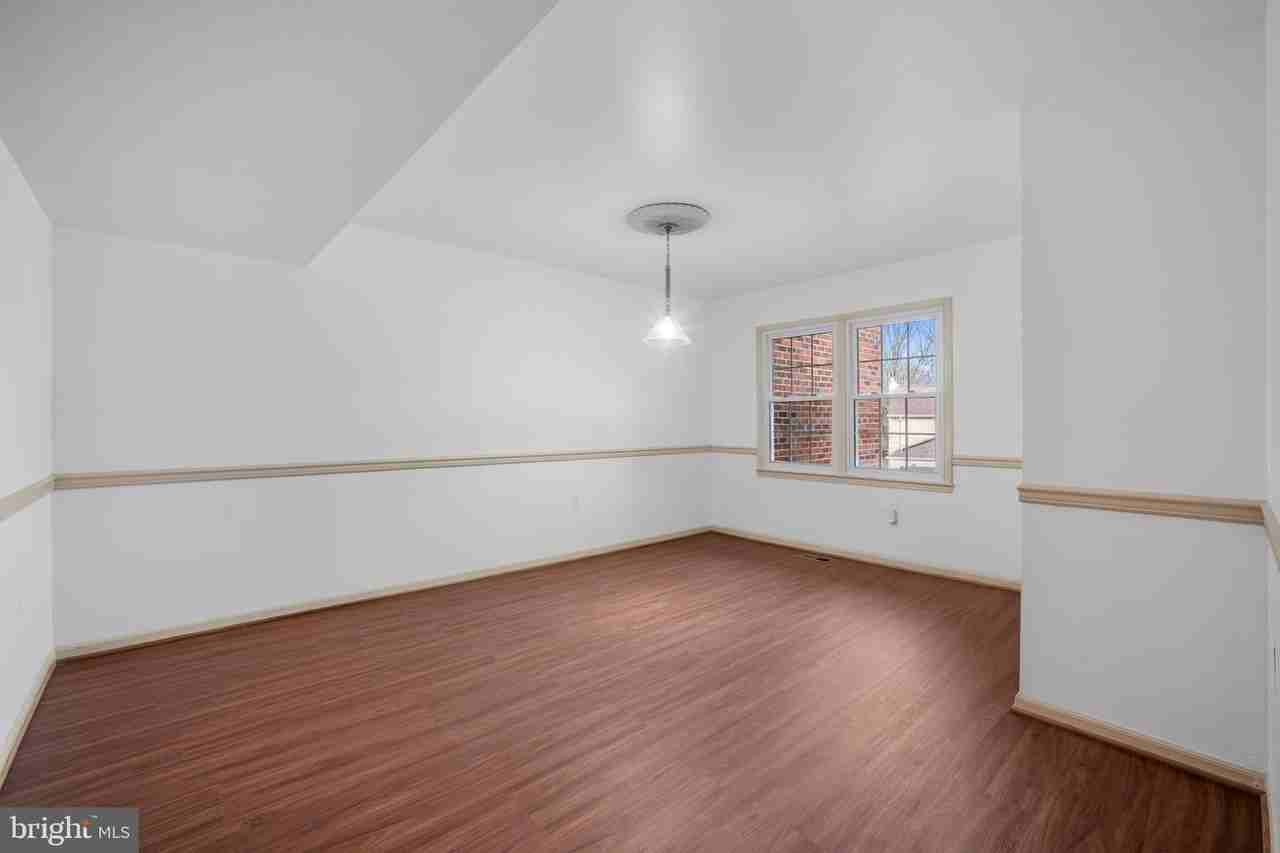 1103 Moorefield Hill Ct Sw - Photo 3 of 28