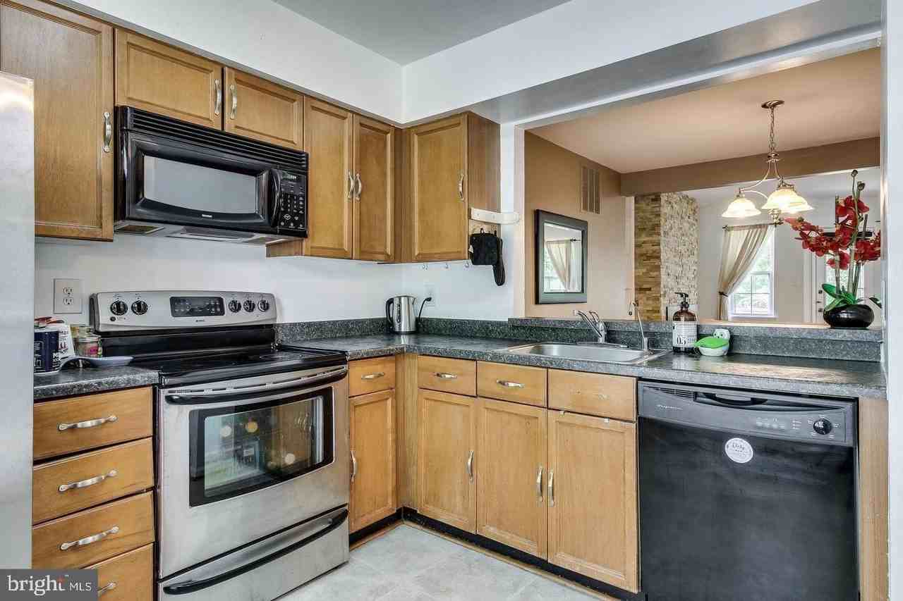 5730 Evergreen Knoll Ct - Photo 2 of 31