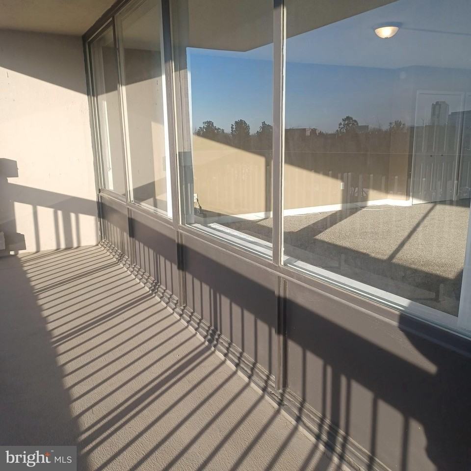 3705 S George Mason Dr Apt 708s #708S - Photo 4 of 28