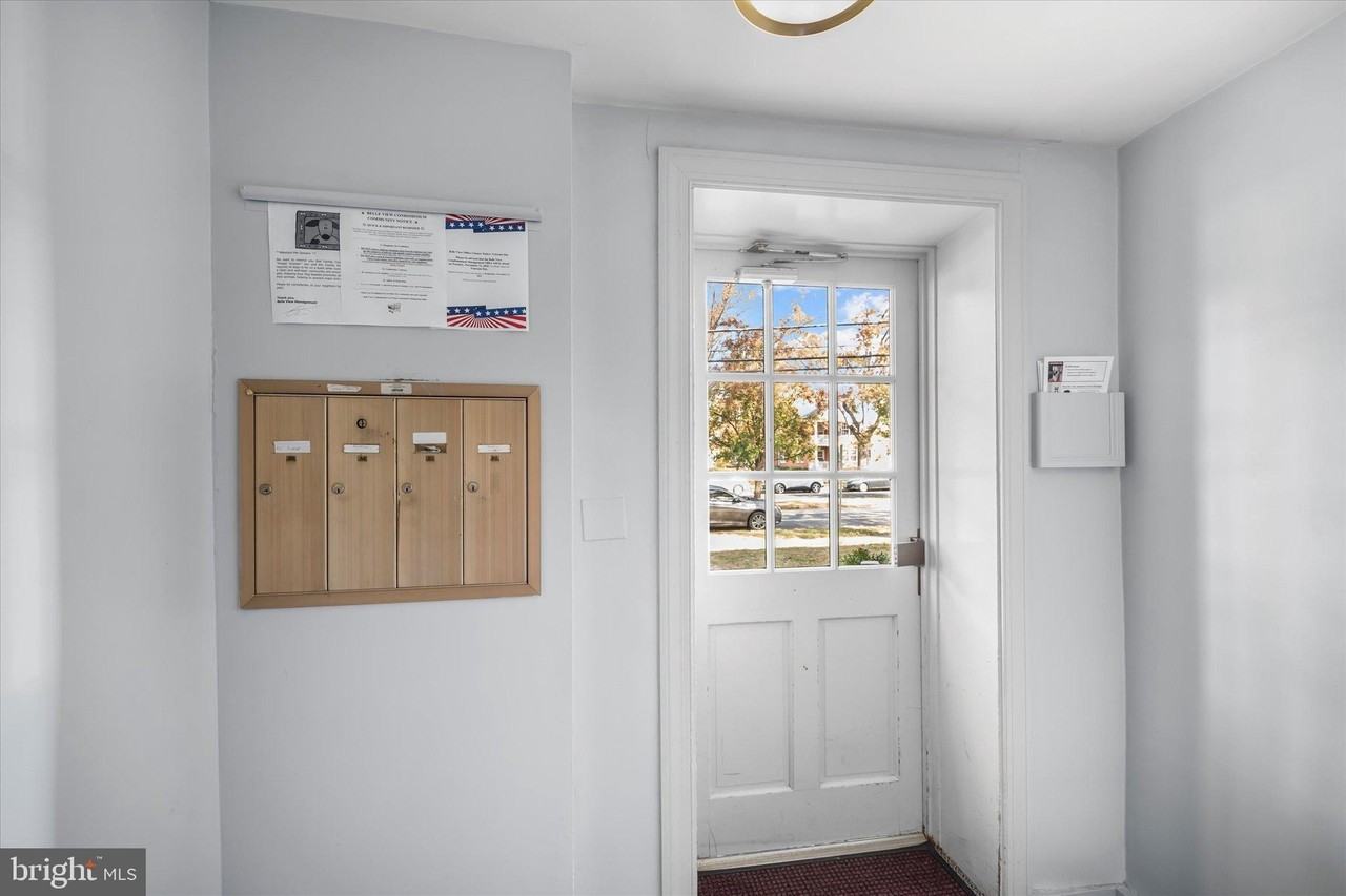 1403 Belle View Blvd - Photo 2 of 21