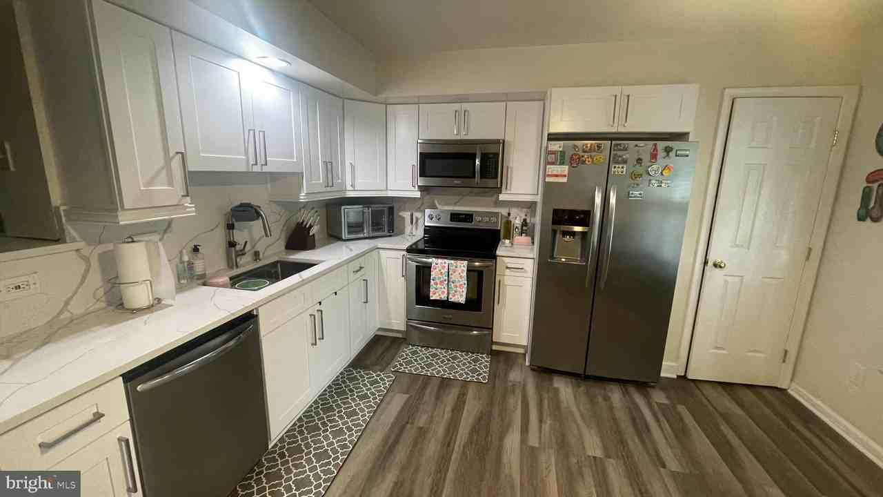 9464 Teaberry Ct - Photo 4 of 11