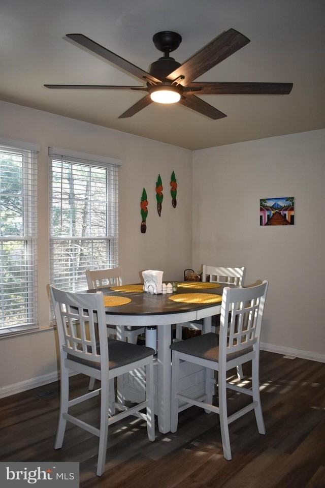 9464 Teaberry Ct - Photo 5 of 11