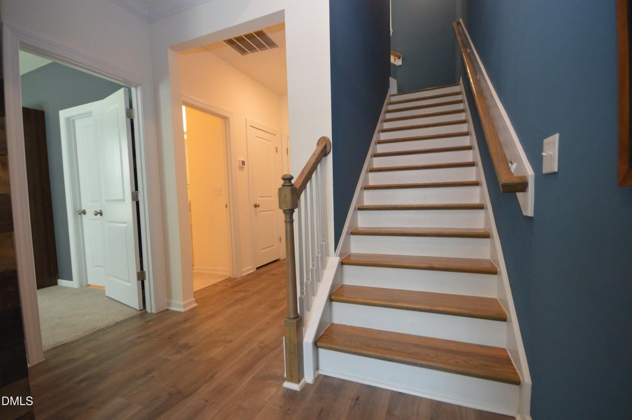 7016 Gentle Pine Pl - Photo 4 of 36