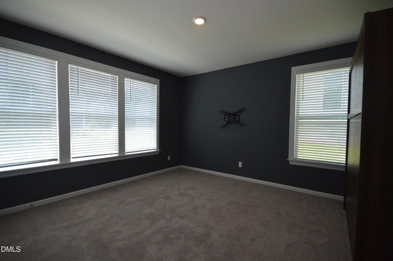 7016 Gentle Pine Pl - Photo 6 of 36