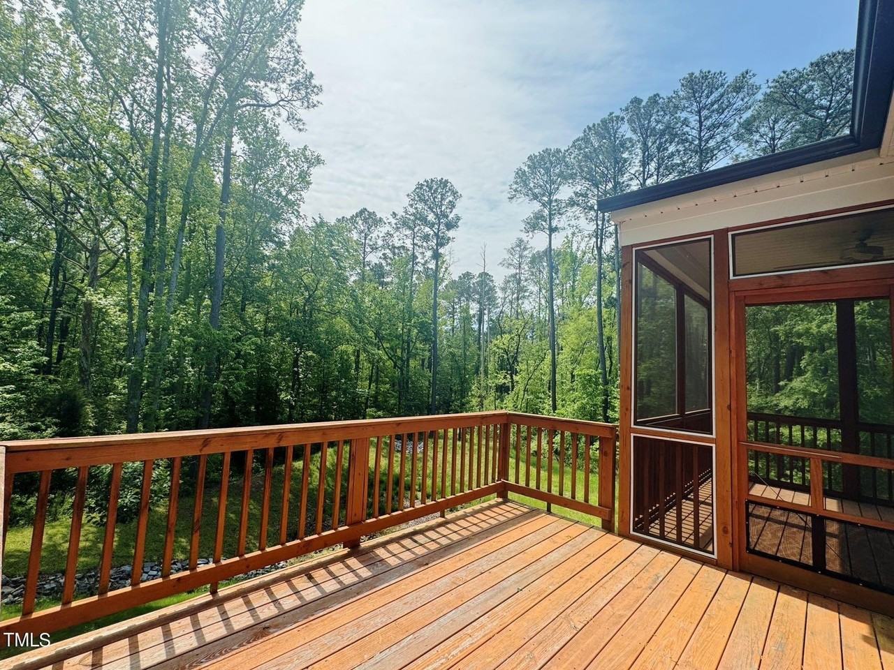 2800 Lemnos Dr - Photo 3 of 50