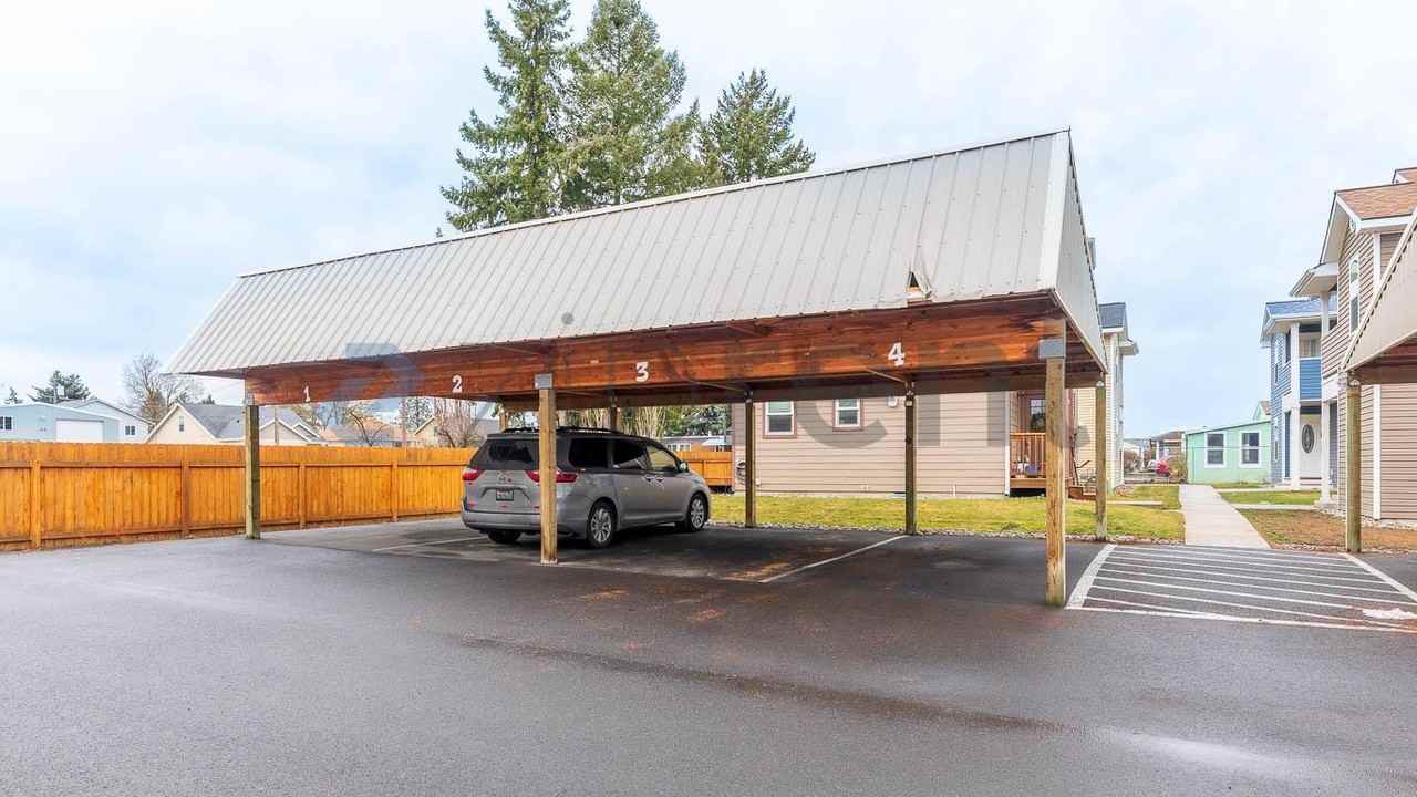 7125 N Crestline St #3 - Photo 2 of 28