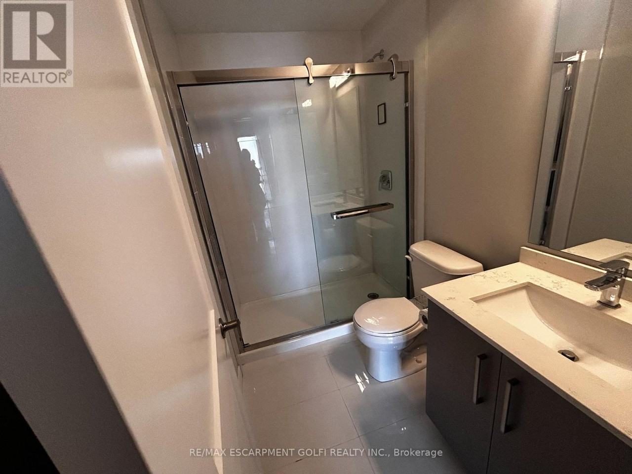 15 Queen St S #909 - Photo 7 of 9