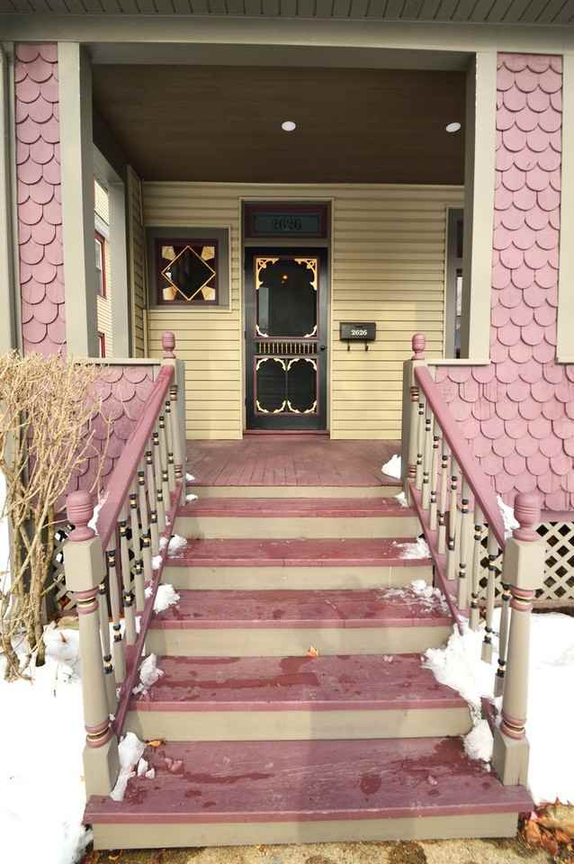 2626 Union St - Photo 3 of 32