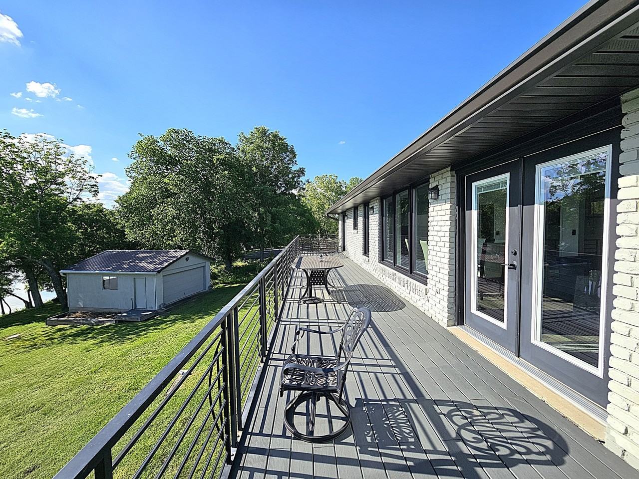 121 Lake Point Dr - Photo 6 of 29