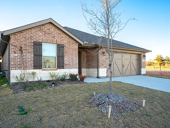 4116 Limestone Bluff Dr #1 - Photo 3 of 27